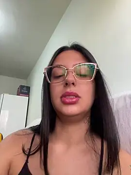 Snapshot of jujuarantes__2026 chatting on 02.25.26 jujuarantes 2026 online show from 02.25.26