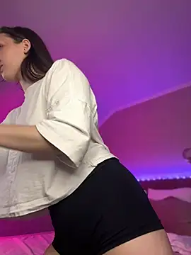 LuxBrunette  online show from 02.09.26