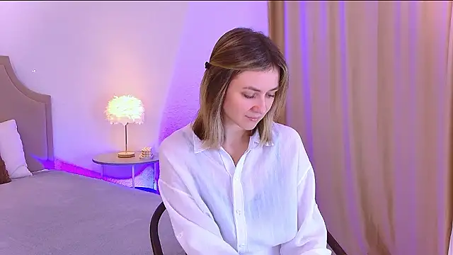 Snapshot of EmeraldGlow chatting on 01.17.26 EmeraldGlow online show from 01.17.26