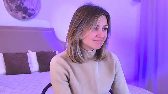 Snapshot of EmeraldGlow chatting on 02.24.26 EmeraldGlow online show from 02.24.26