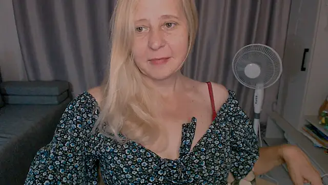 MiLenaMilf online show from 09.25.25