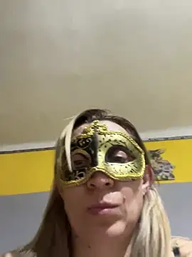 SexyMamiVee online show from 02.21.26