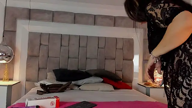 ElenaWatsonn online show from 01.15.26