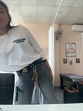 Chiipp69 online show from 02.23.26