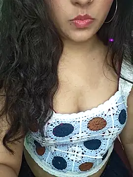 Snapshot of Saumyy chatting on 03.04.26 Saumyy online show from 03.04.26