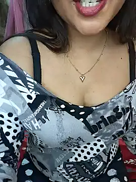 Snapshot of Saumyy chatting on 04.02.26 Saumyy online show from 04.02.26