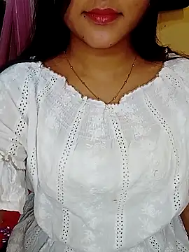 Snapshot of Saumyy chatting on 04.15.26 Saumyy online show from 04.15.26