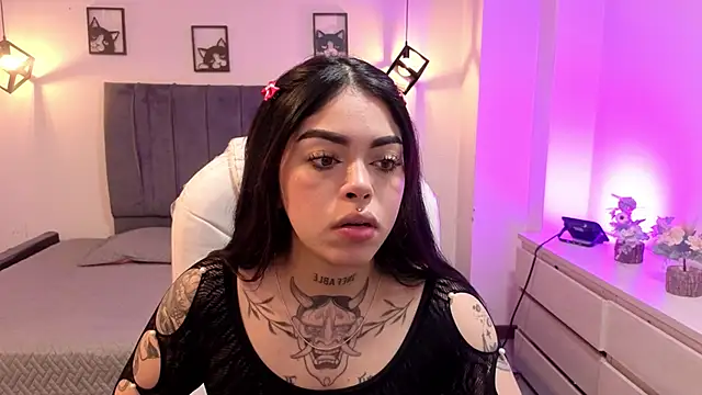 Emii Evanns online show from 01.06.26