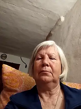 KlaudiaDarling online show from 04.15.26