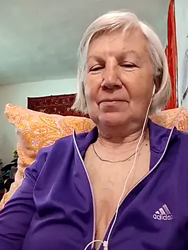 KlaudiaDarling online show from 04.20.26