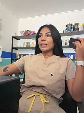 Sarah Hinata online show from 01.08.26