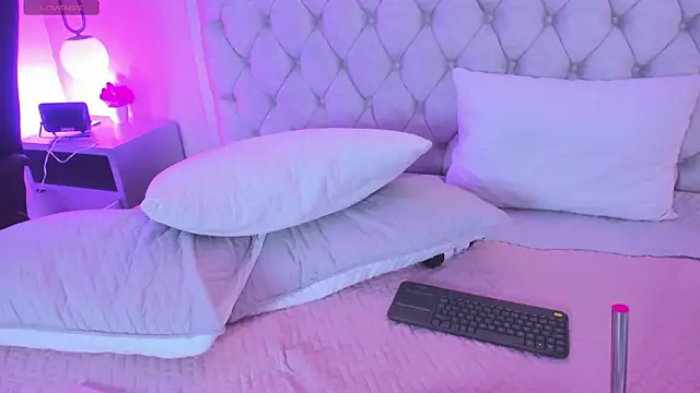 Chloe dolls18 online show from 01.06.26