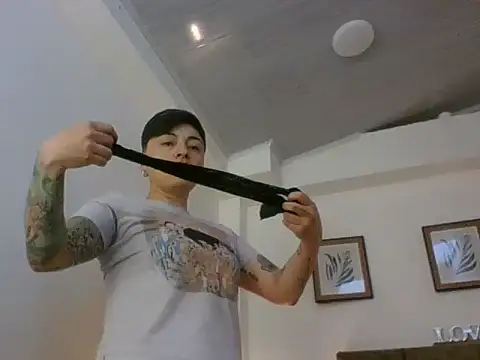 Snapshot of kat_paradise chatting on 01.08.26 kat paradise online show from 01.08.26