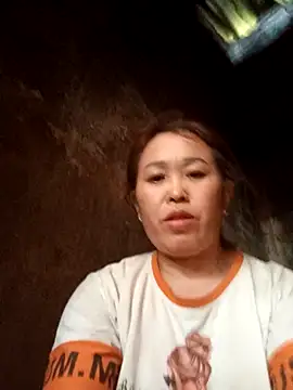 dakota-kis online show from 04.12.26