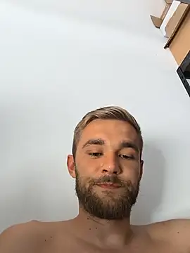 Benjamiinlt online show from 06.24.26