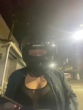 Scarlet auraa online show from 01.10.26