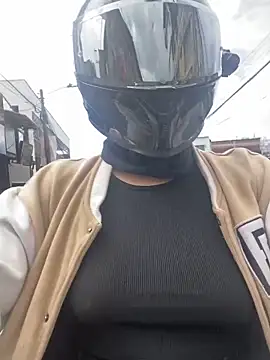 Scarlet auraa online show from 02.26.26