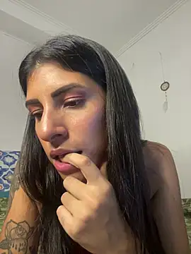 Snapshot of moronoiroficial chatting on 02.11.26 moronoiroficial online show from 02.11.26