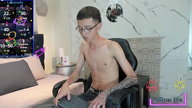 asher lux online show from 04.03.26