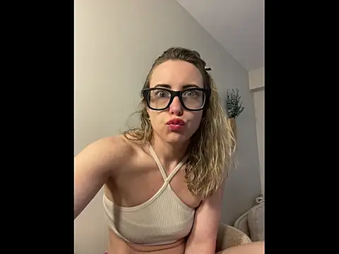 Ambrrr online show from 06.10.26