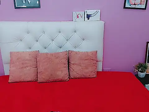 Snapshot of shantal_gil chatting on 02.27.26 shantal gil online show from 02.27.26