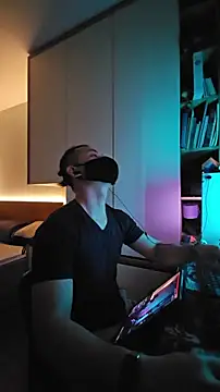 Snapshot of OnlyHand9x chatting on 02.24.26 OnlyHand9x online show from 02.24.26