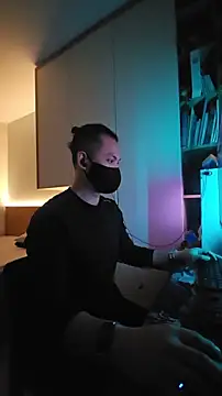 Snapshot of OnlyHand9x chatting on 03.03.26 OnlyHand9x online show from 03.03.26