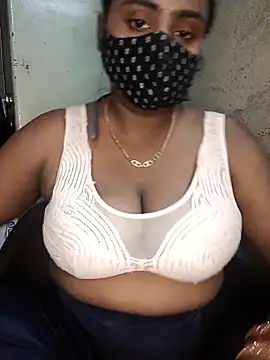 Hotty Nishaa online show from 03.26.26