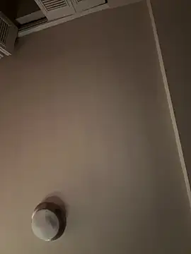 KittyCreamKisses online show from 02.04.26