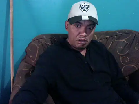 latinomoreno95 online show from 06.06.26