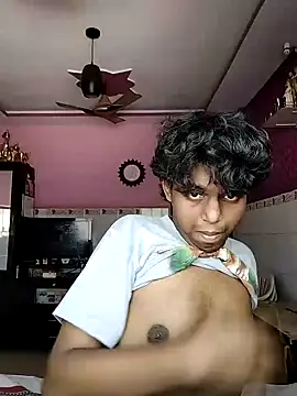 Snapshot of gay_bussy chatting on 04.30.26 gay bussy online show from 04.30.26