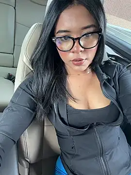 AnahiSkye online show from 04.15.26