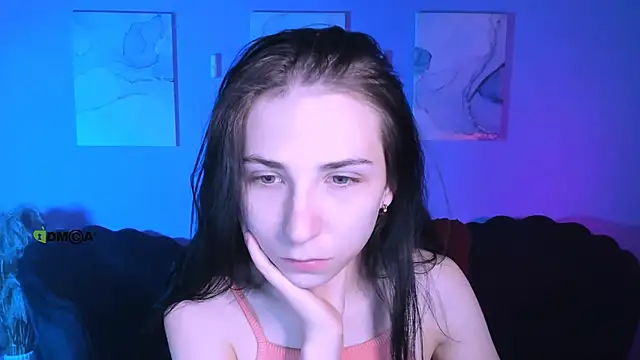 Snapshot of sweetie_chloe_ chatting on 02.10.26 sweetie chloe online show from 02.10.26