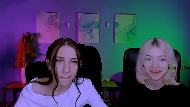 Snapshot of sweetie_chloe_ chatting on 03.24.26 sweetie chloe online show from 03.24.26