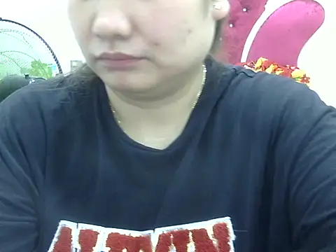 Snapshot of Sarah_no_land chatting on 02.28.26 Sarah no land online show from 02.28.26