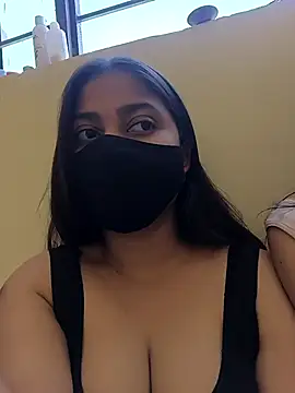 Snapshot of Sakshi-Aditi chatting on 02.07.26 Sakshi-Aditi online show from 02.07.26