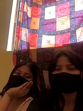 Snapshot of Sakshi-Aditi chatting on 02.26.26 Sakshi-Aditi online show from 02.26.26