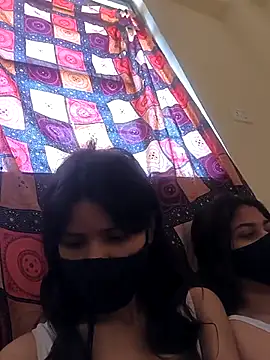 Snapshot of Sakshi-Aditi chatting on 02.28.26 Sakshi-Aditi online show from 02.28.26