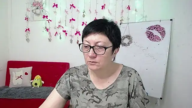 EmilyL0ve online show from 04.15.26