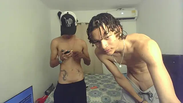 pocket loversxxx online show from 02.25.26