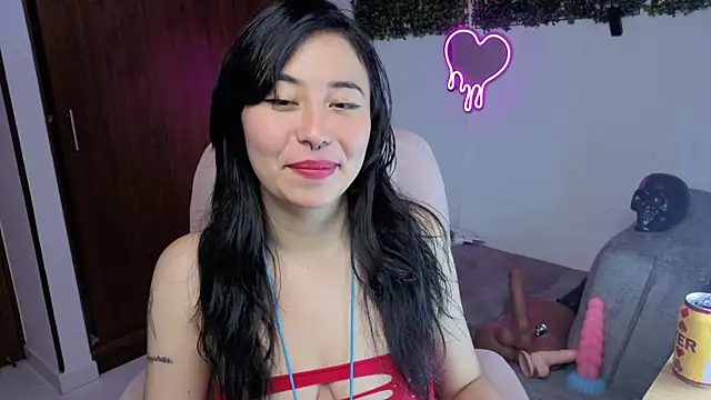 LolaOpalX online show from 04.10.26