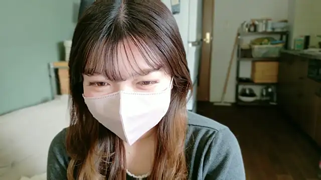 Snapshot of __Yui_ chatting on 02.27.26 Yui online show from 02.27.26