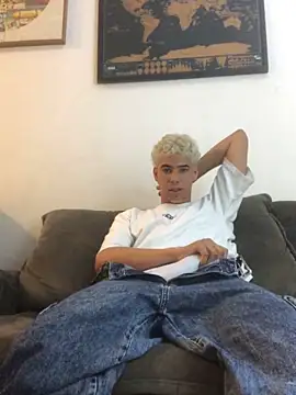 lzinho9153 online show from 02.26.26