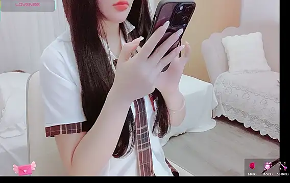 Snapshot of Junnatalie__ chatting on 05.10.26 Junnatalie online show from 05.10.26