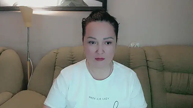 infinity loveliness online show from 10.18.25