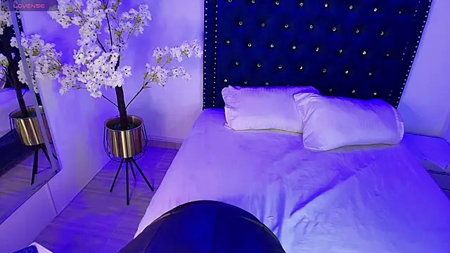 Hannah andrews online show from 02.02.26