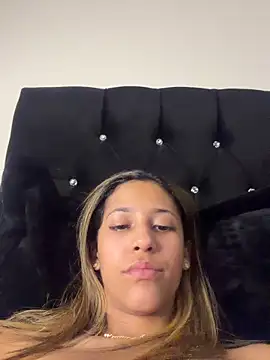 vicky bass  online show from 03.04.26