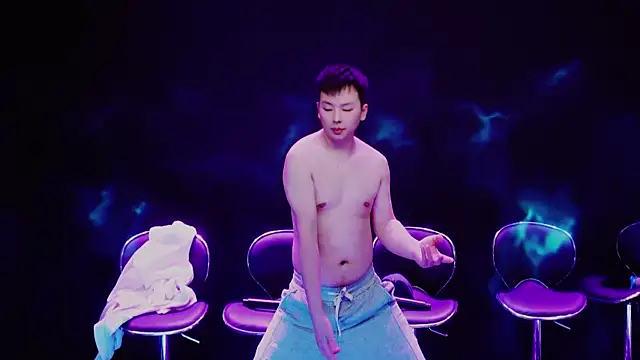 Snapshot of Gay-brave010 chatting on 01.09.26 Gay-brave010 online show from 01.09.26