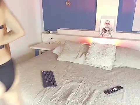 CattaleyaEvans  online show from 01.16.26