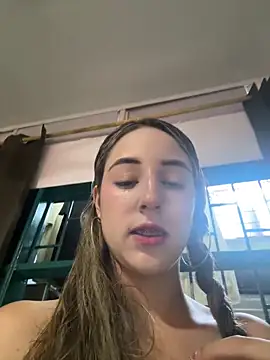 Snapshot of lriana_miller chatting on 02.11.26 lriana miller online show from 02.11.26